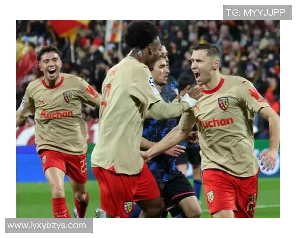 塞维利亚主场强势反弹奥萨苏纳客场遭遇惨痛失利